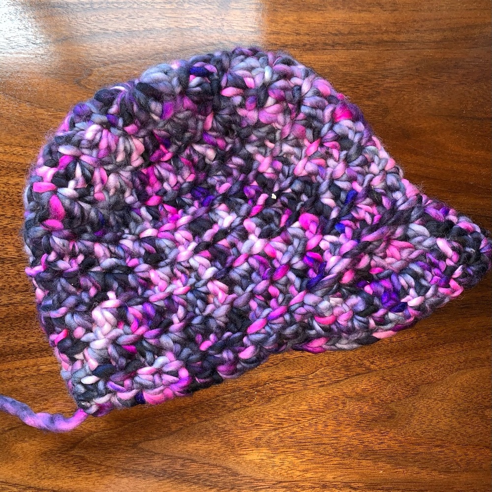 Merino newsboy crochet hat
